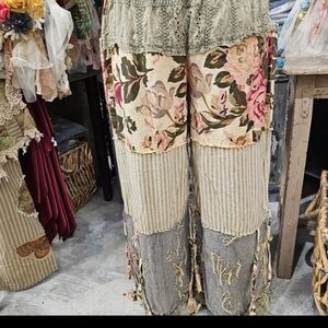 RB22 Chambray OS Pants Floral Boho